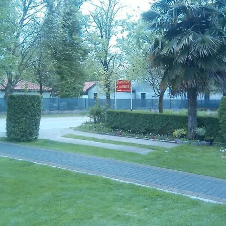 Pansion Ljubica Casa de hóspedes 2*